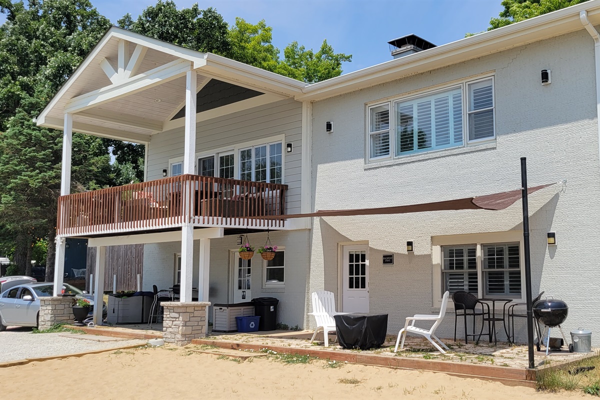 Beachfront Studio outdoor deck